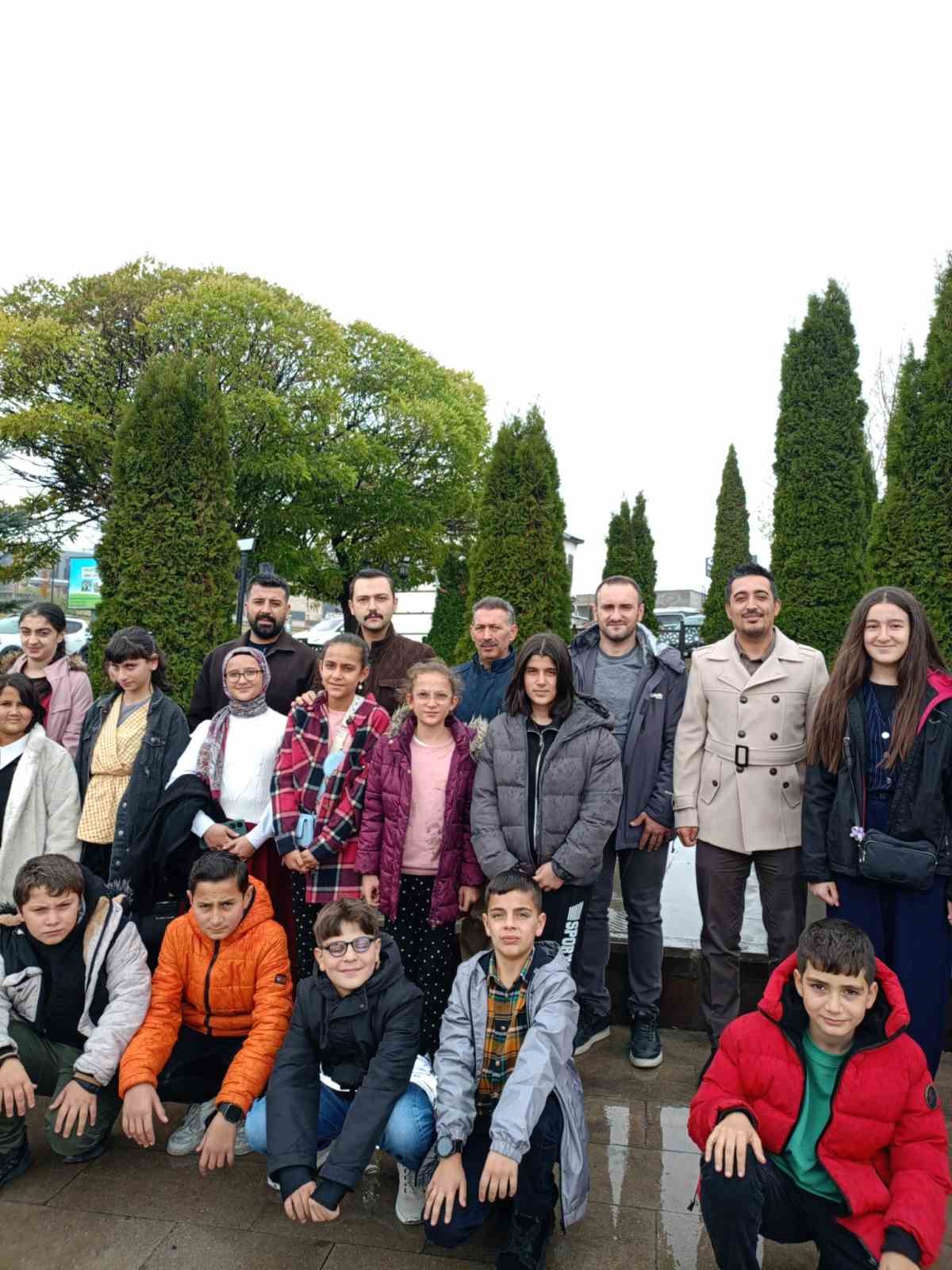 Aşkaleli &ouml;ğrencilerden Erzurum gezisi: Tarih ve k&uuml;lt&uuml;rle dolu bir g&uuml;n
