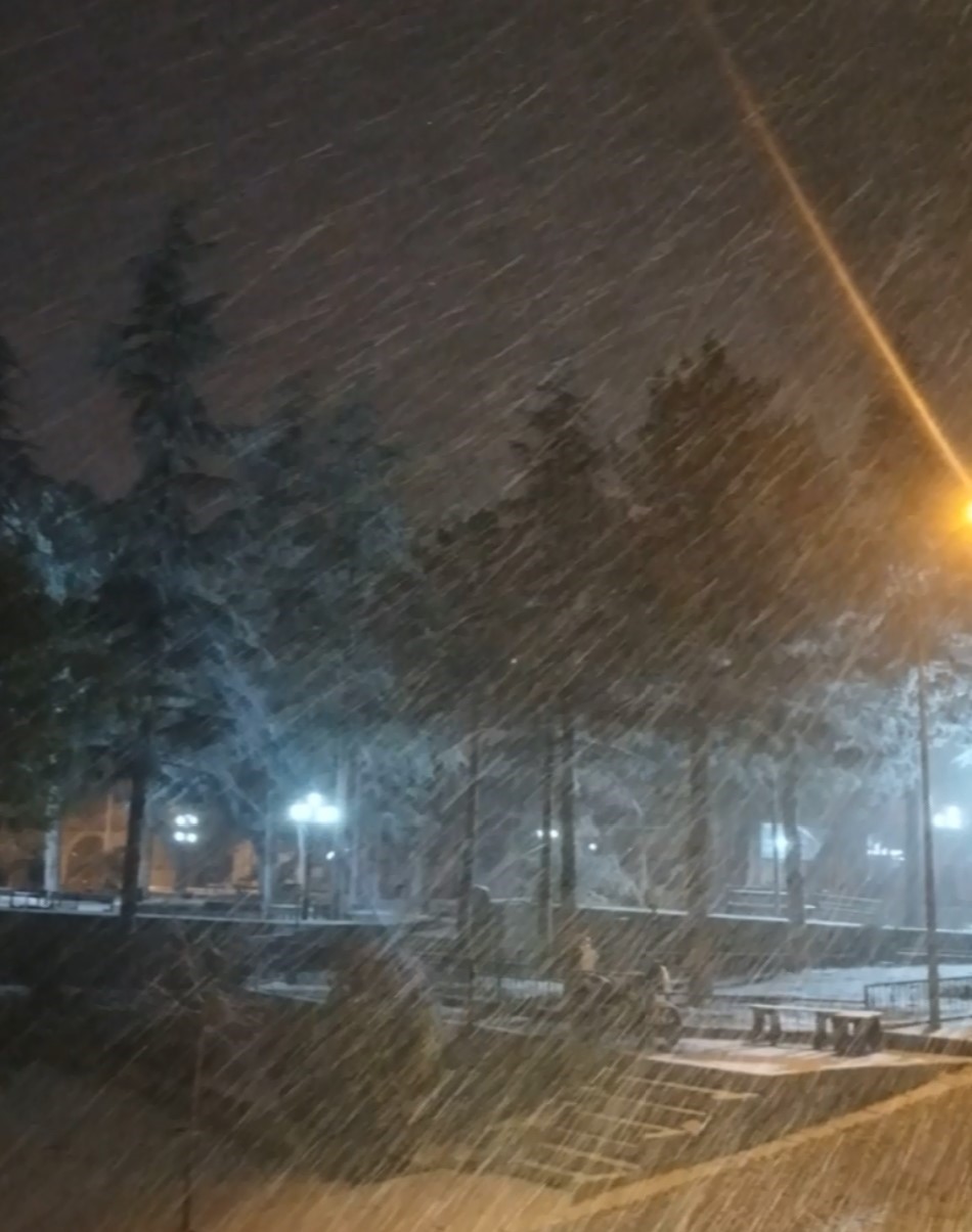 Aksaray’ın Güzelyurt ilçesinde kar yağışı