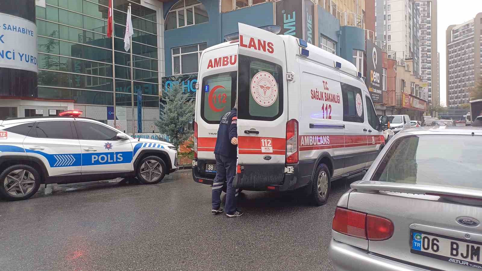 Kayseri’de bıçaklı kavga: 1 yaralı