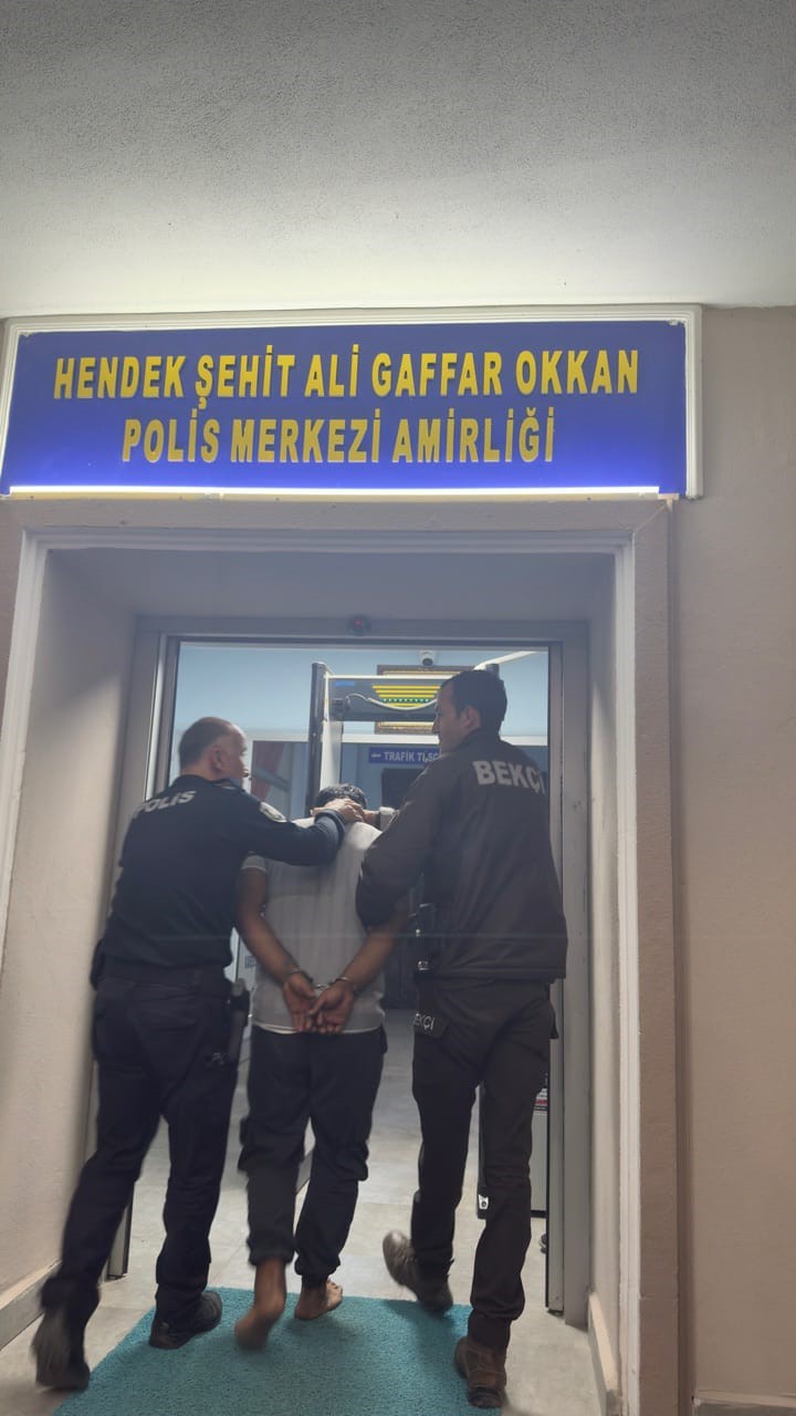 Sakarya&rsquo;da uyuşturucu ve aranan şahıslara y&ouml;nelik operasyon
