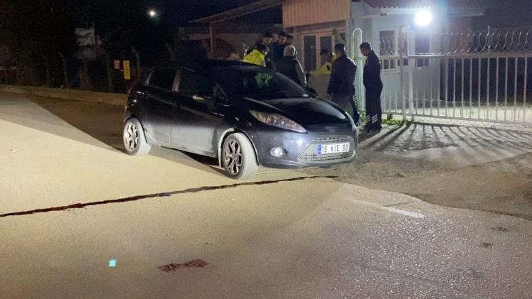 &Ccedil;arpışmanın etkisiyle başını kaldırıma vurdu, ağır yaralandı
