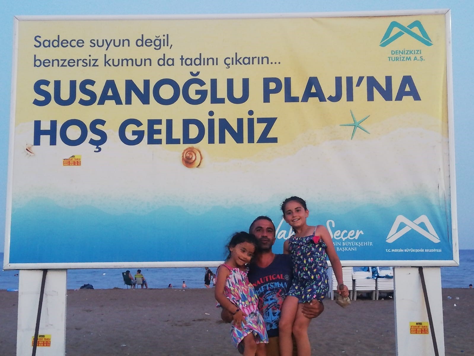 "Fakirin atlayışı da fakir" videosu viral olan ayakkabı boyacısı: "&Ccedil;ocuklarımı mutlu etmek i&ccedil;in her yıl tatile giderim"
