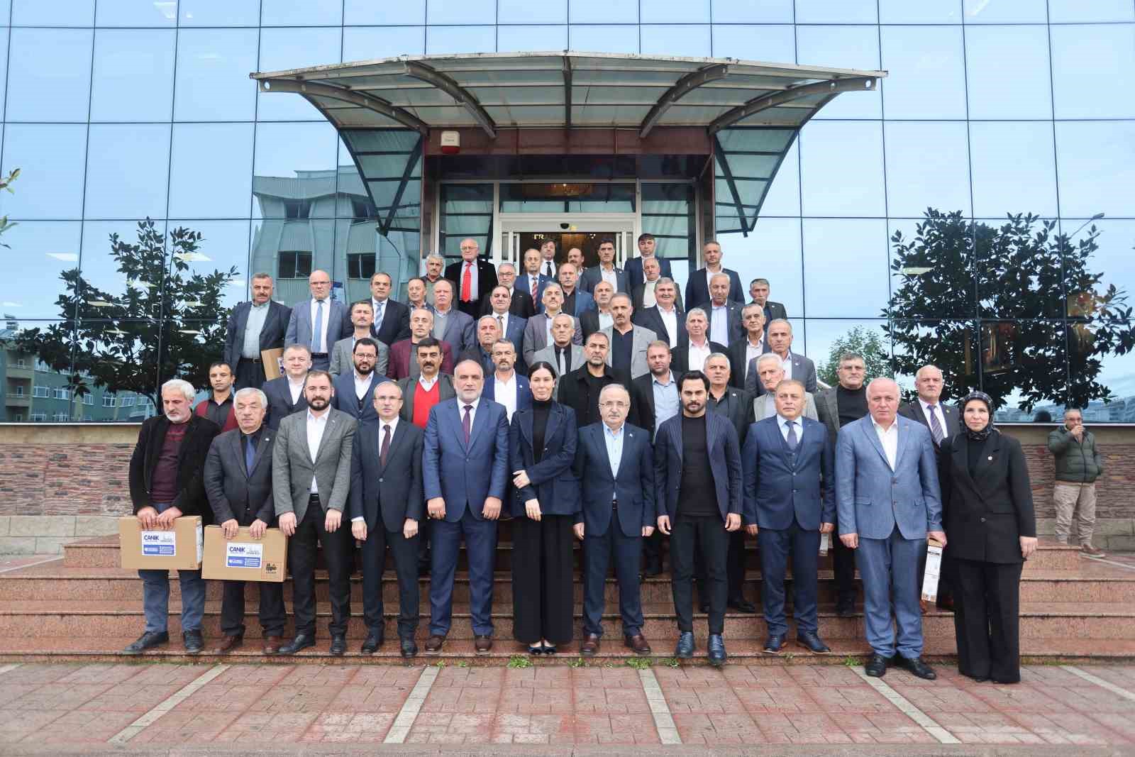 Başkan Sandıkçı: "Dijital dönüşümle ana hedefimiz, vatandaşlarımıza etkin ve hızlı hizmet"
