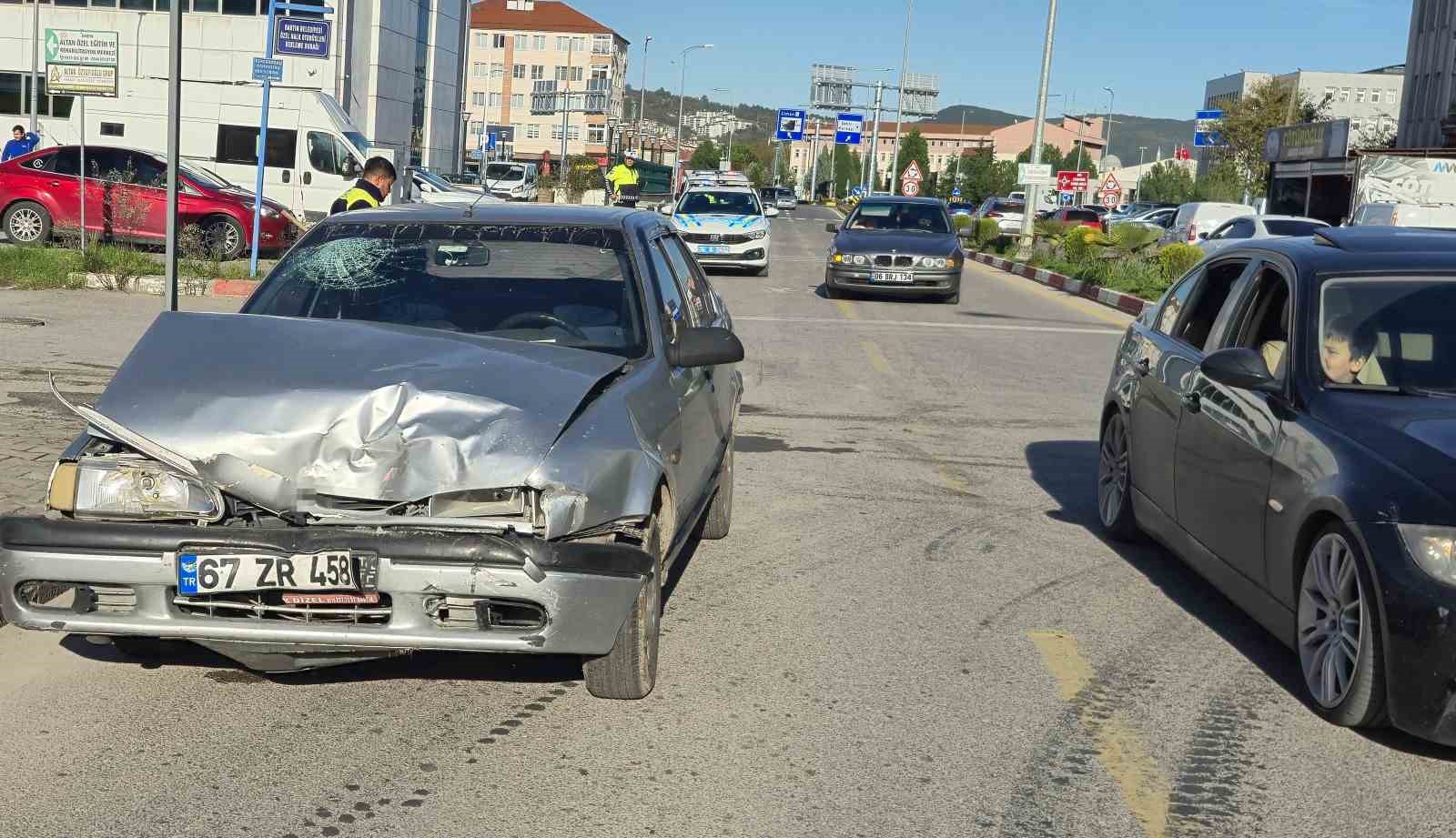 Bartın’da feci kaza: 3 yaralı