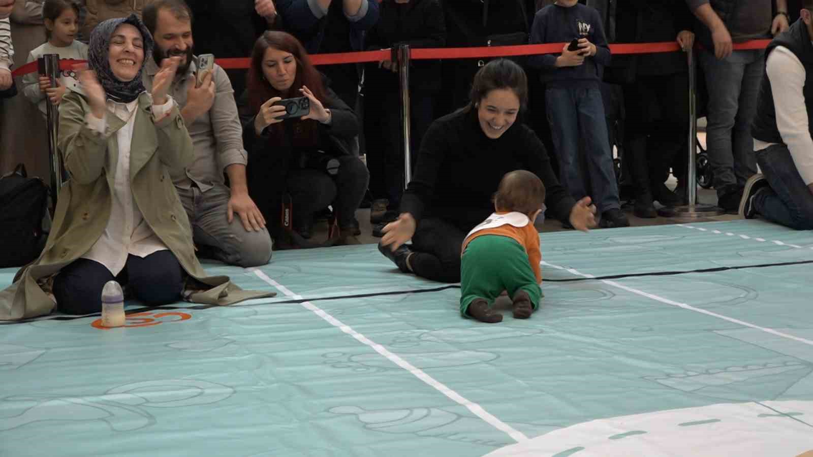 Rize’de emekleme yarışında bebeklerden çok aileler yarıştı