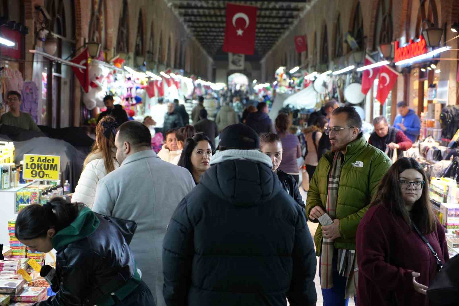 Edirne’de turist hareketliliği esnafın yüzünü güldürdü
