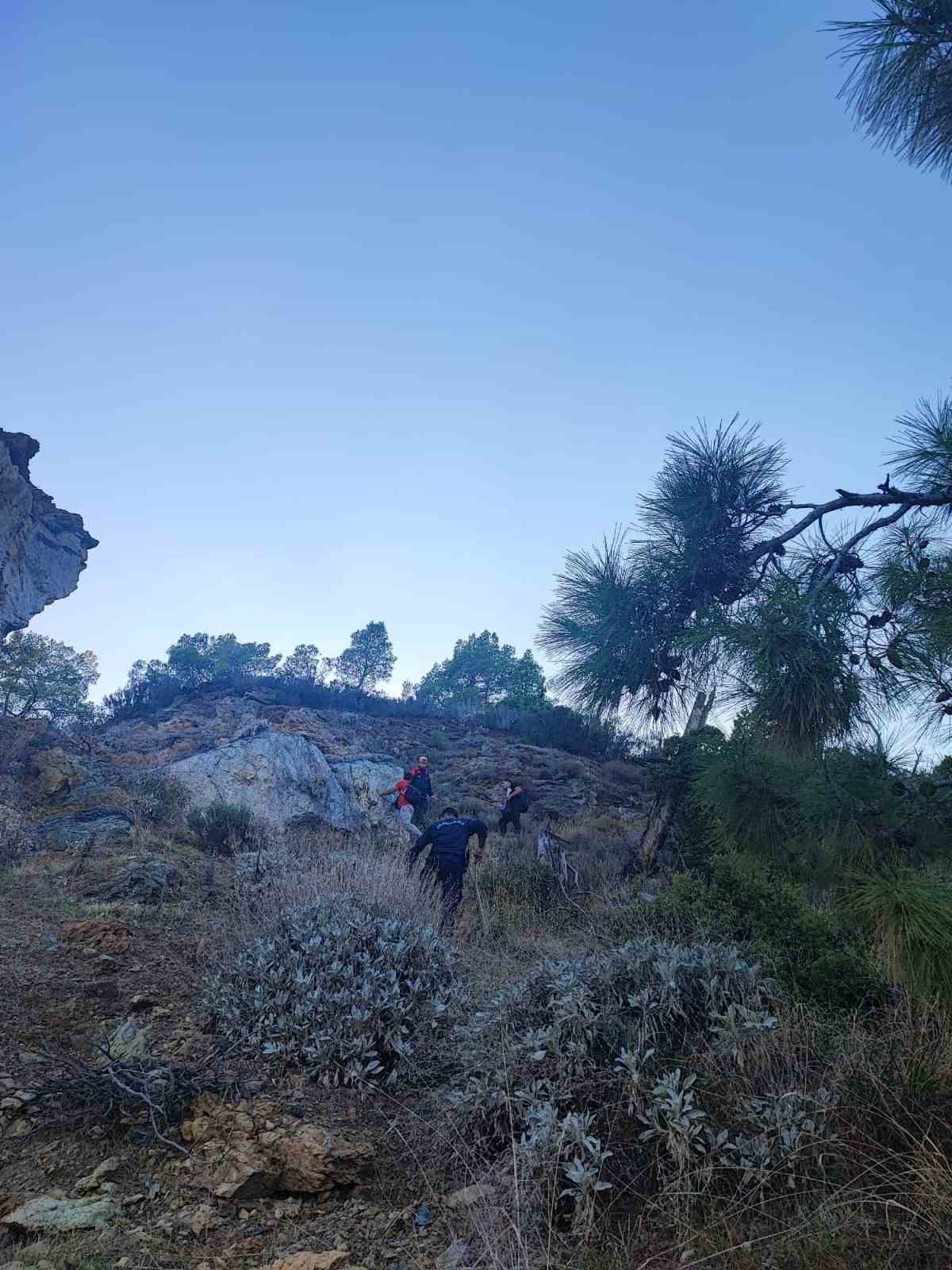 Dağlık alanda mahsur kaldı, AFAD ve jandarma kurtardı