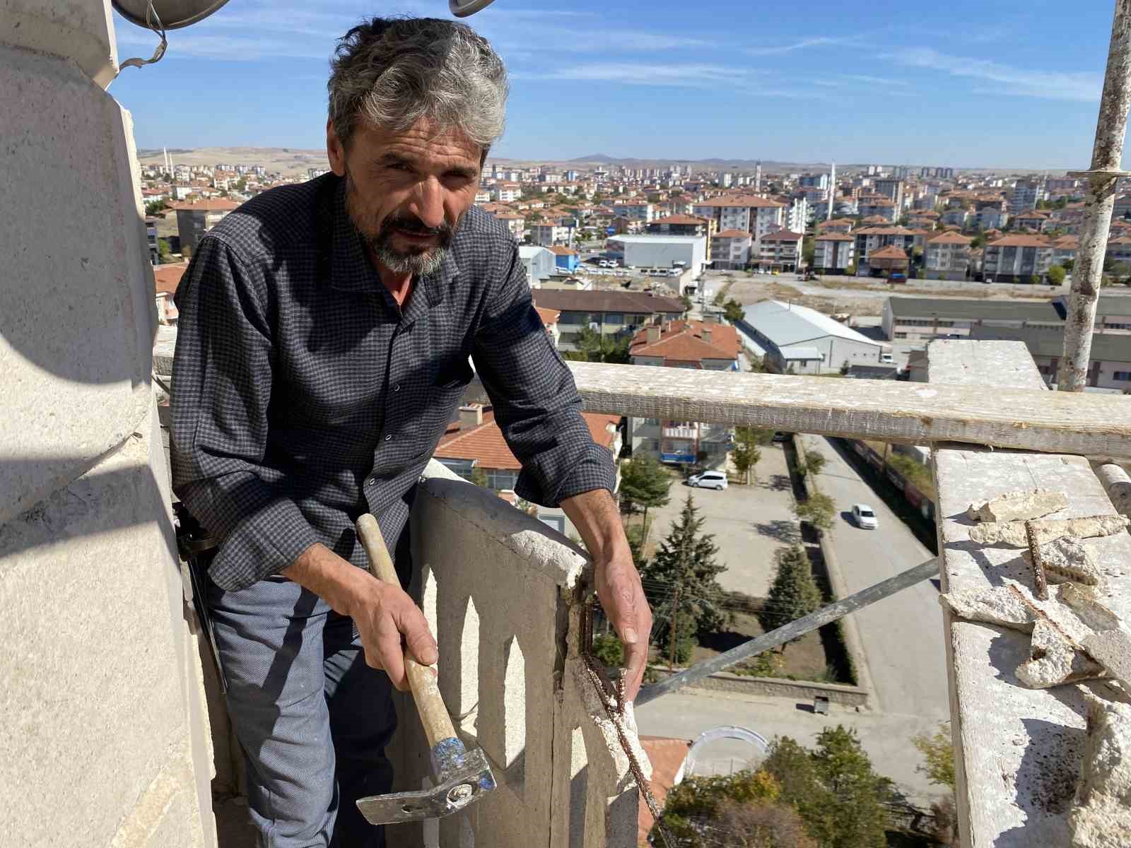 Yozgatlı minare ustası mesleğinin risklerinden dolayı çırak bulamıyor