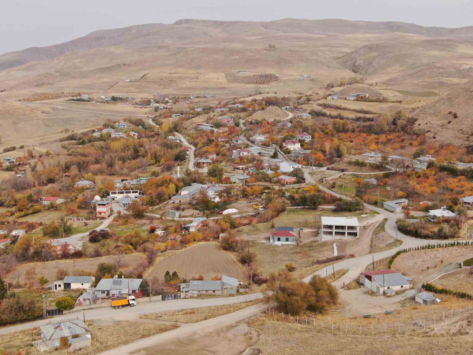 Van’da kartpostallık sonbahar manzaraları