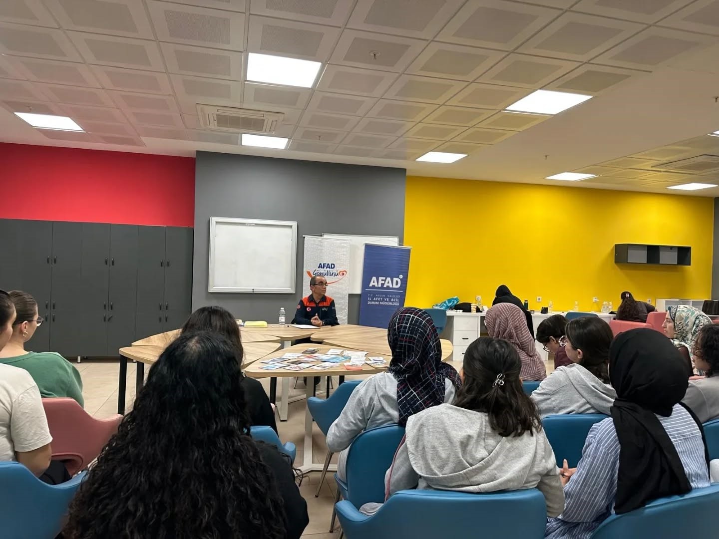 Karacasu’da afet farkındalık eğitimi