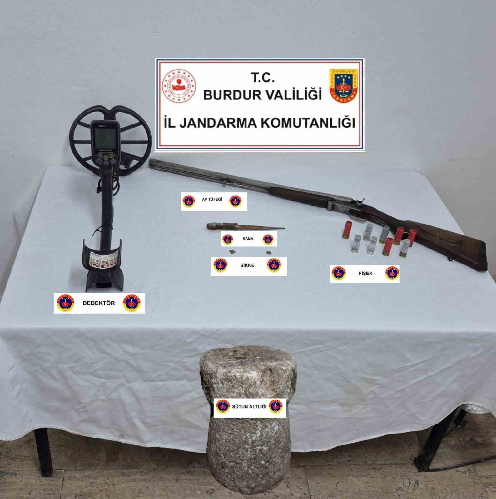 Burdur’da silah ve tarihi eser kaçakçılığı operasyonu