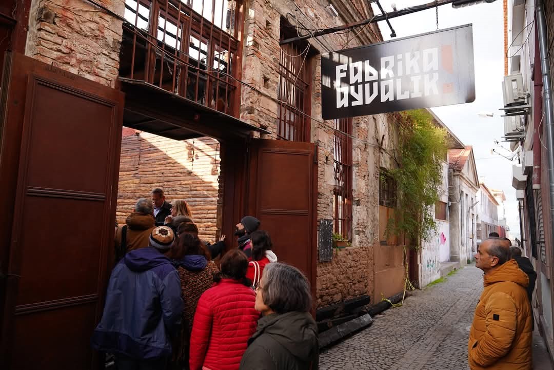 Yangında küle dönen sanatın merkezi Fabrika Ayvalık’a, AB desteği geldi