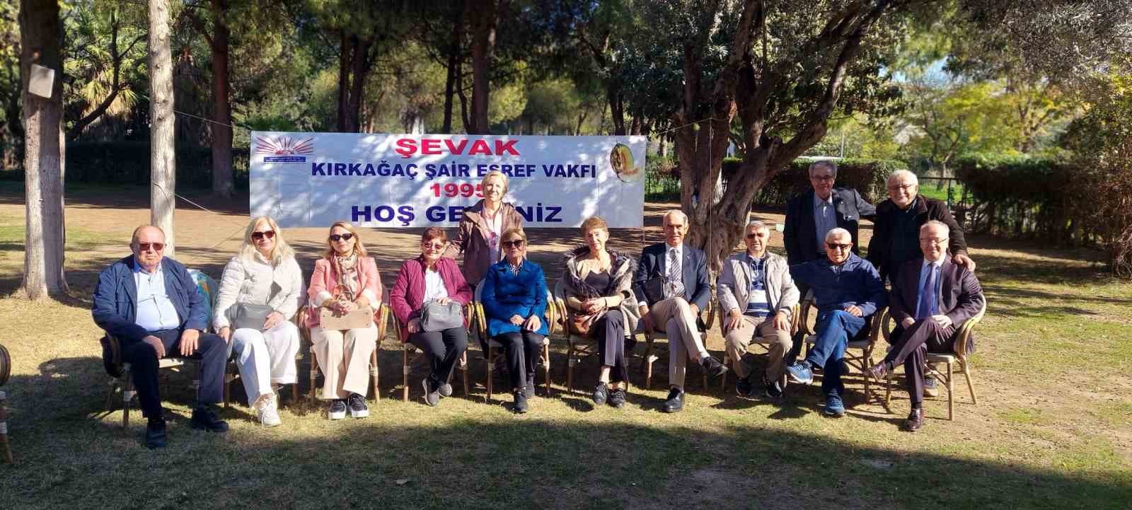 Ünlü hiciv ustası Şair Eşref unutulmadı