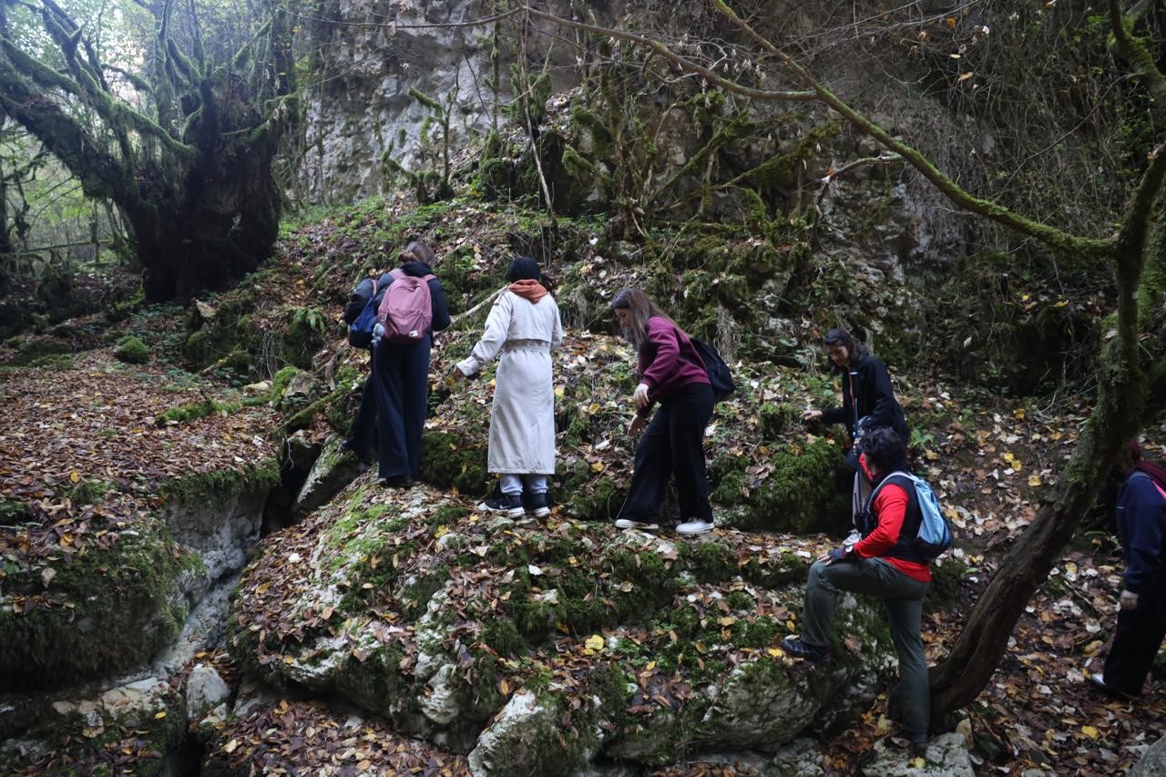 Körfez’de öğrenciler doğa yürüyüşünde buluştu