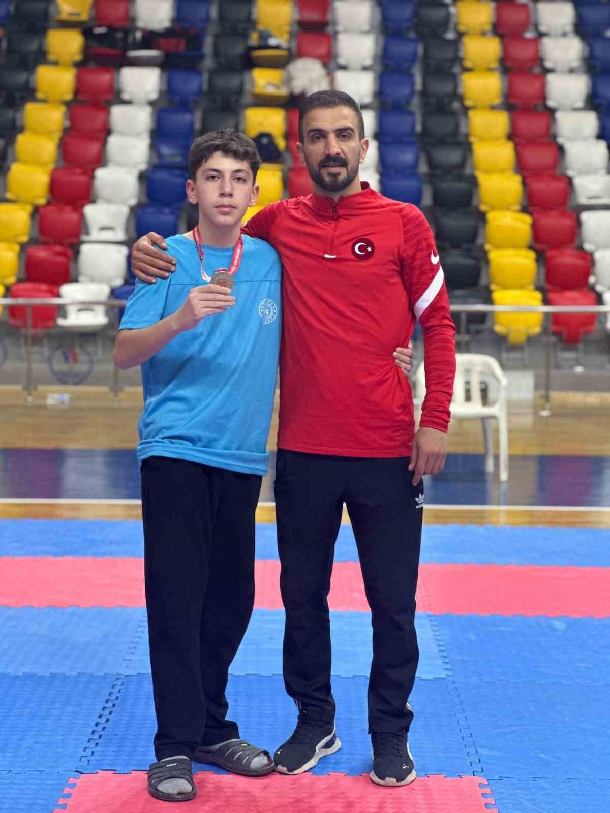 Erzurum B&uuml;y&uuml;kşehir Belediyespor Kick Boksta T&uuml;rkiye finallerinde
