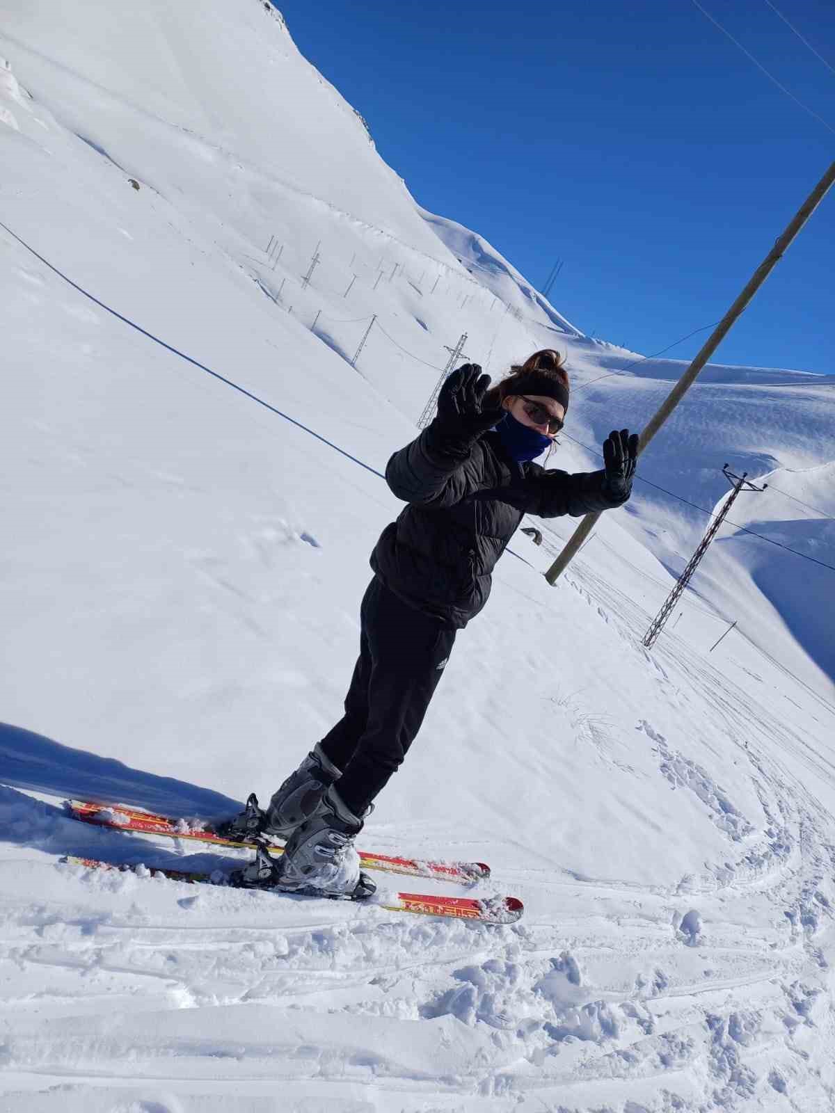 Kayak merkezi olmayan Giresun’da kayak sezonu Eğribel’de açıldı
