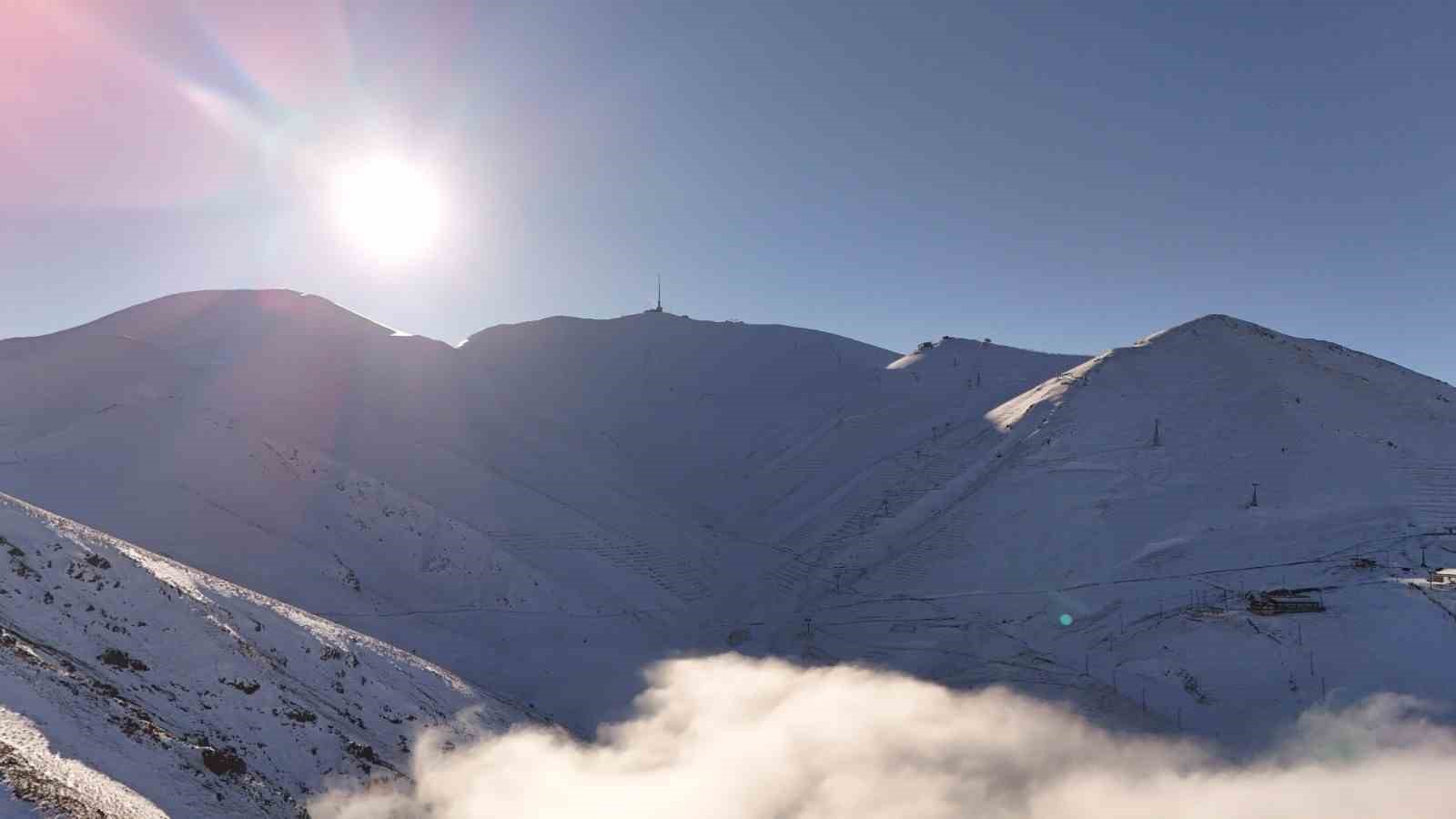Paland&ouml;ken sislerin i&ccedil;inde kayboldu
