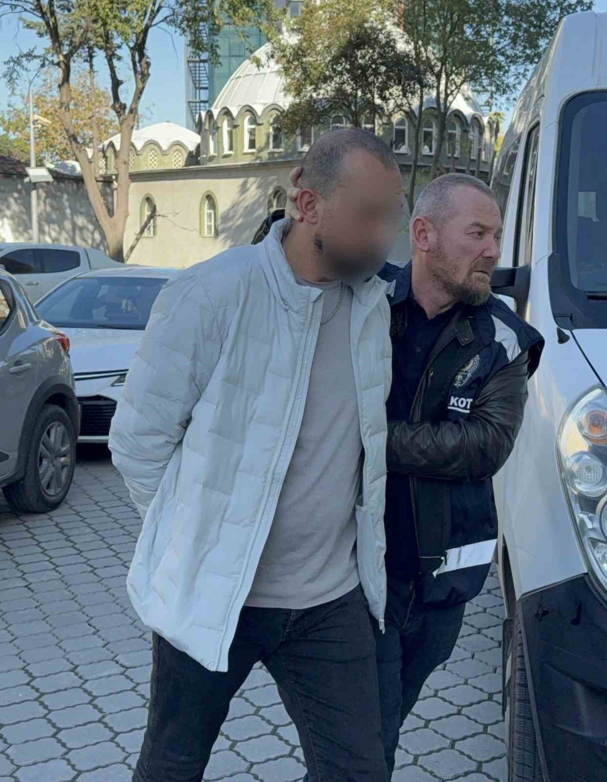 Üzerinde bonzai ele geçirilen şahıs adliyeye sevk edildi