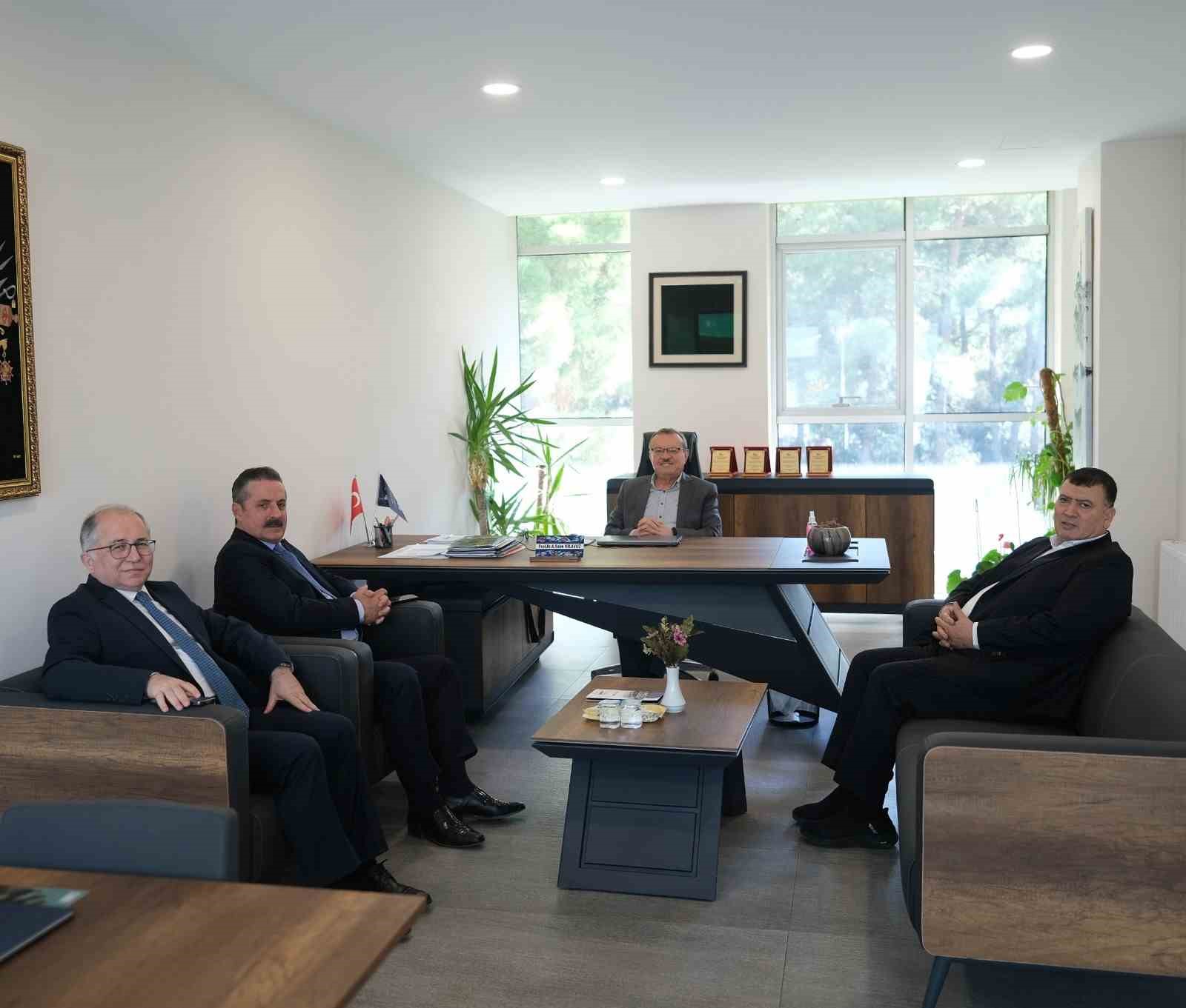 Faruk Çelik Mudanya Üniversitesi’nde gençlerle buluştu