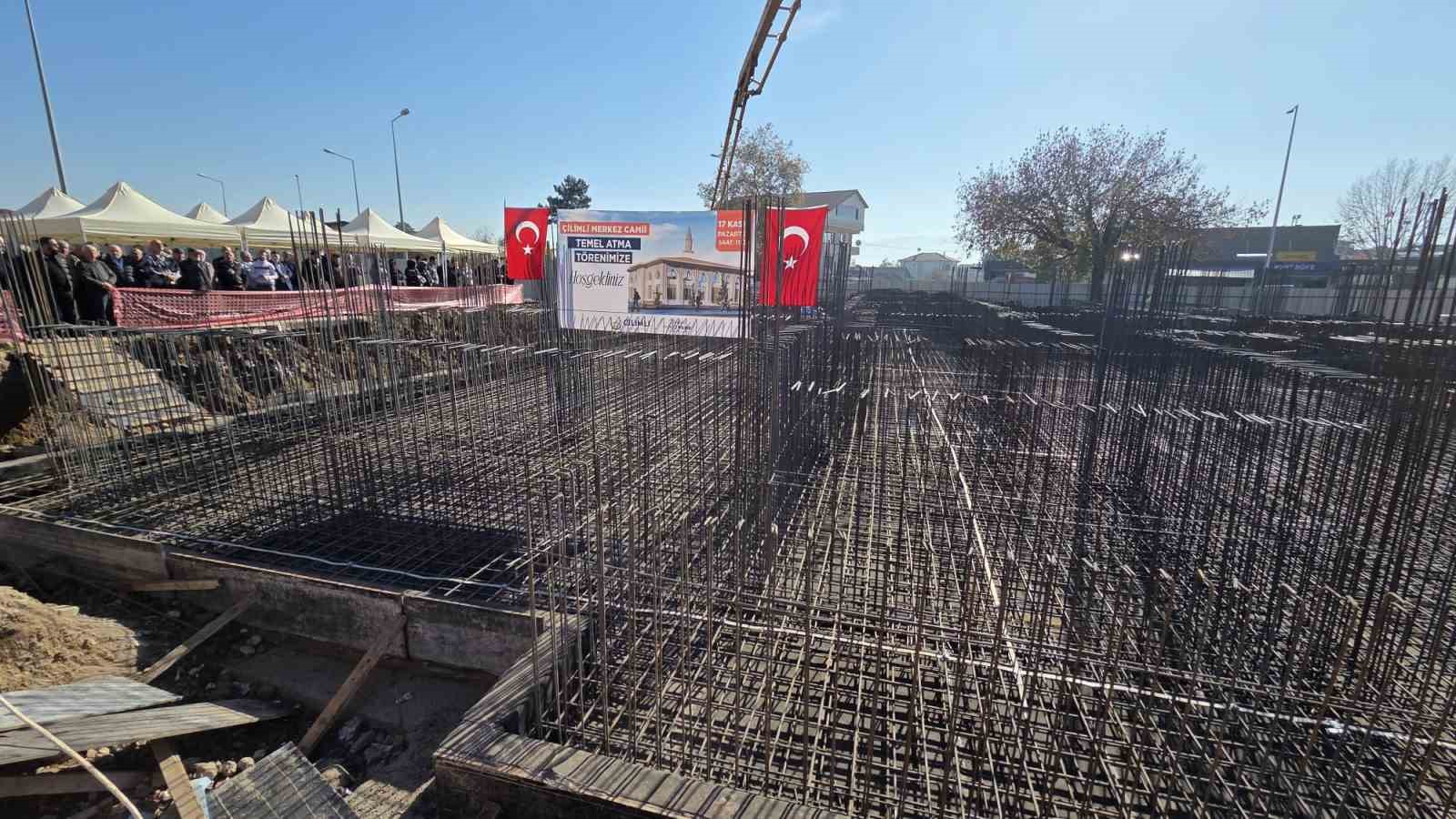 &Ccedil;ilimli&rsquo;ye Sel&ccedil;uklu mimarisinde yapılacak caminin temeli atıldı

