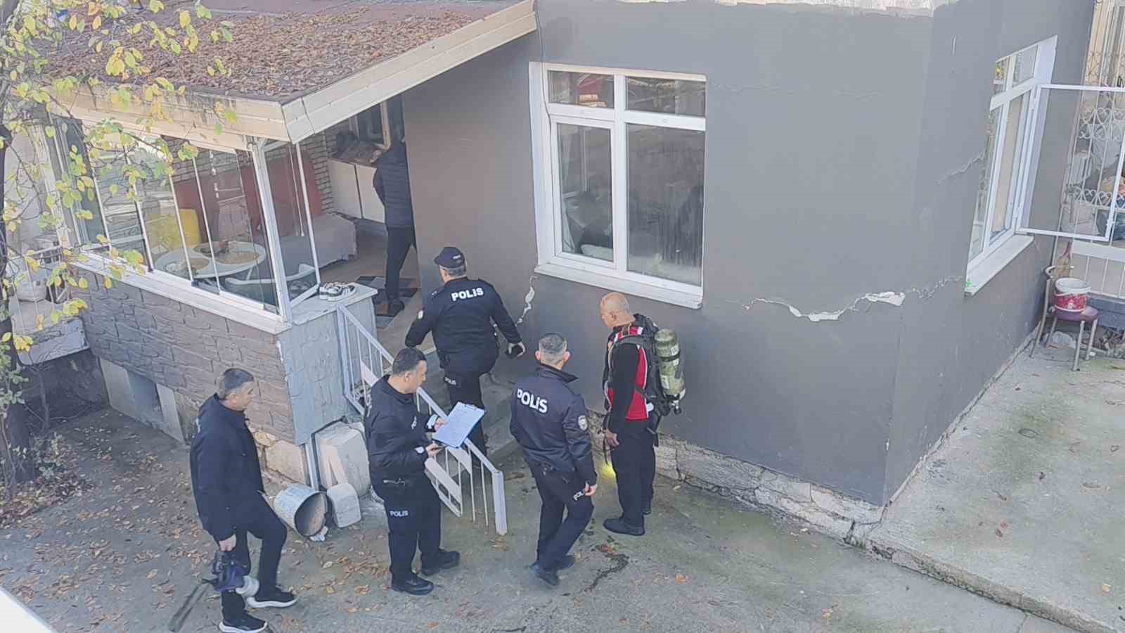 Karabük’teki ev yangını: 1 kişi dumandan etkilendi