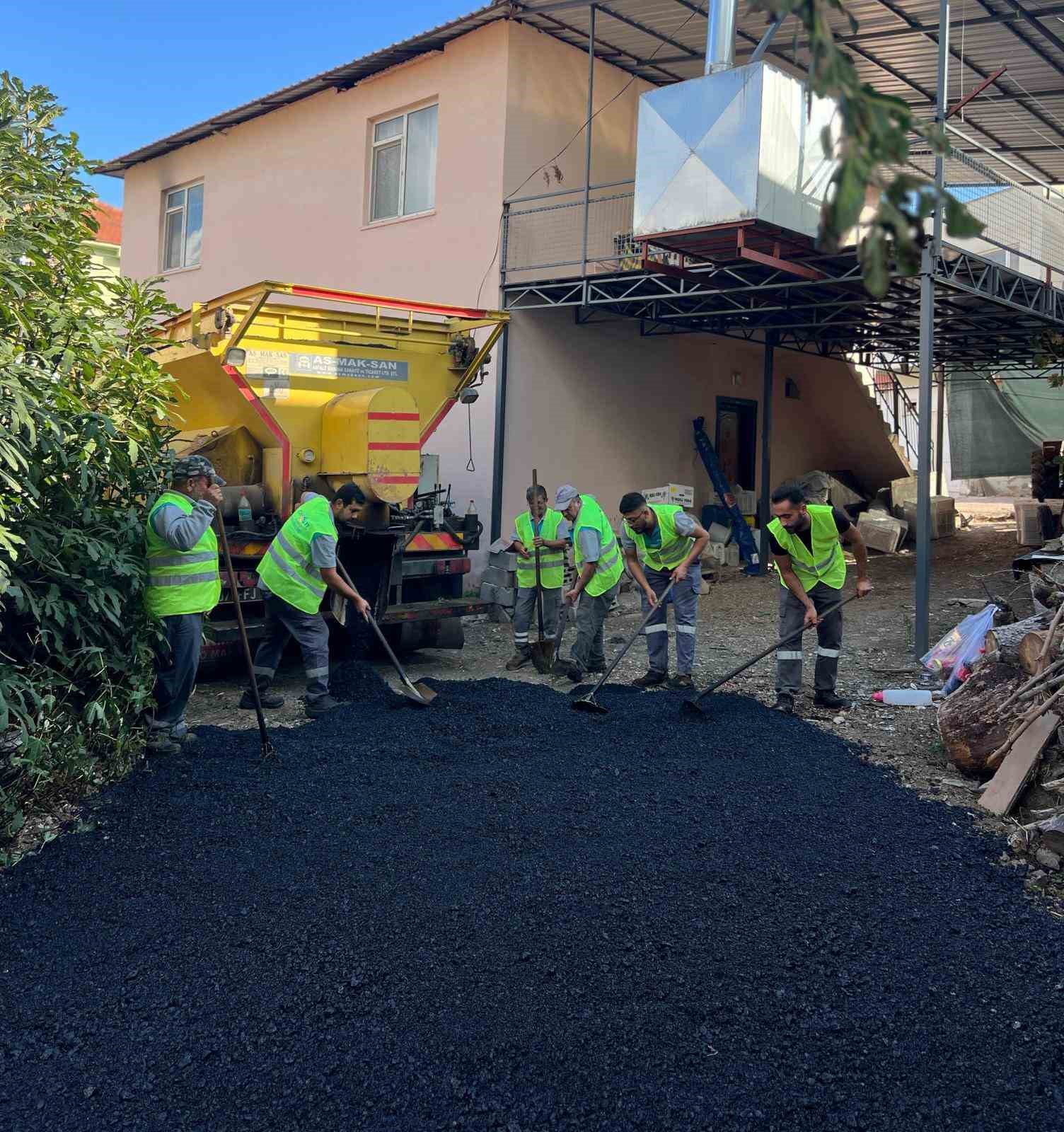 Konyaaltı Belediyesi şehit ailesini unutmadı
