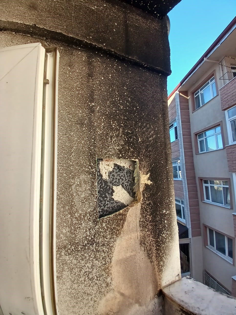 Soba k&uuml;l&uuml; yangına neden oldu
