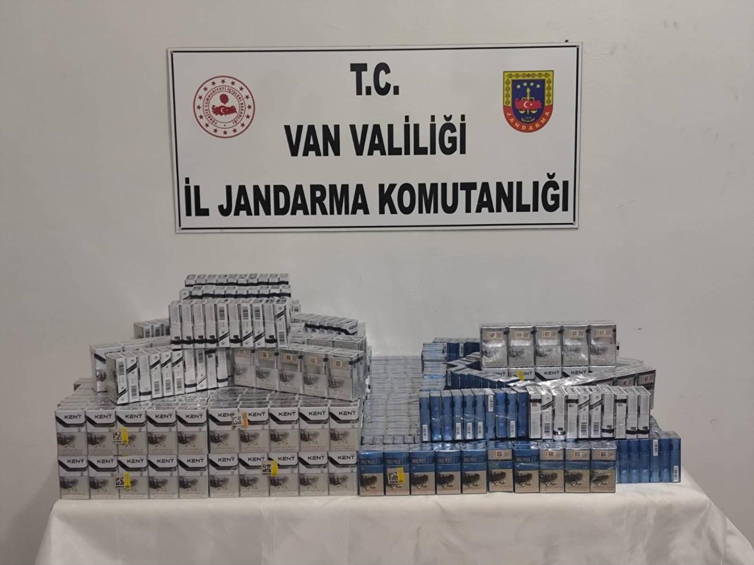 Van’da 2 bin 192 paket kaçak sigara ele geçirildi
