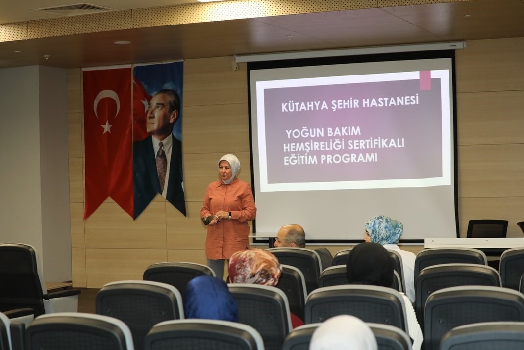 K&uuml;tahya Şehir Hastanesinde Yoğun Bakım Hemşireliği Sertifikalı Eğitim Programı
