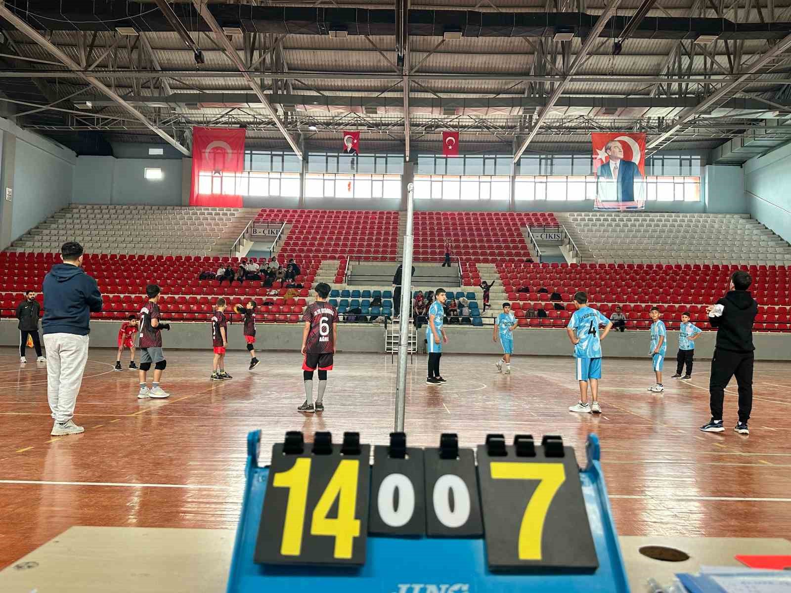 Patnos’ta "Okul Sporları" müsabakaları başladı