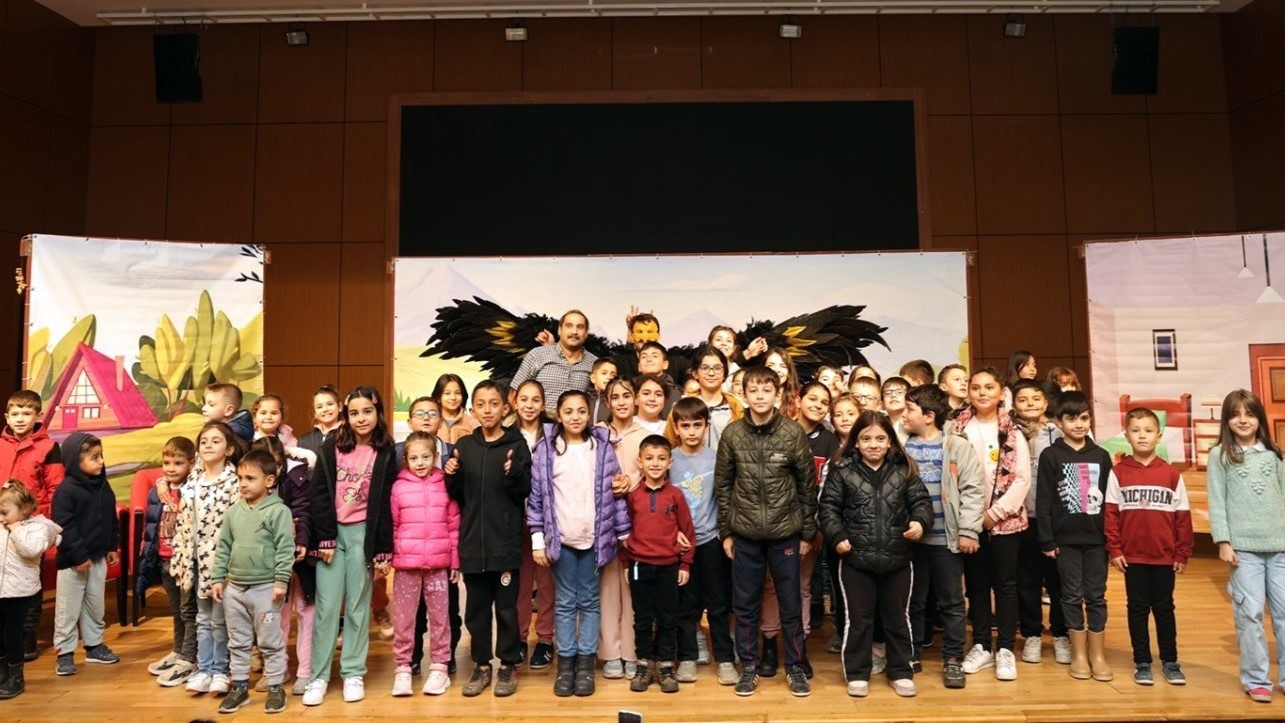 Kahramanmaraş’ta miniklere özel tiyatro