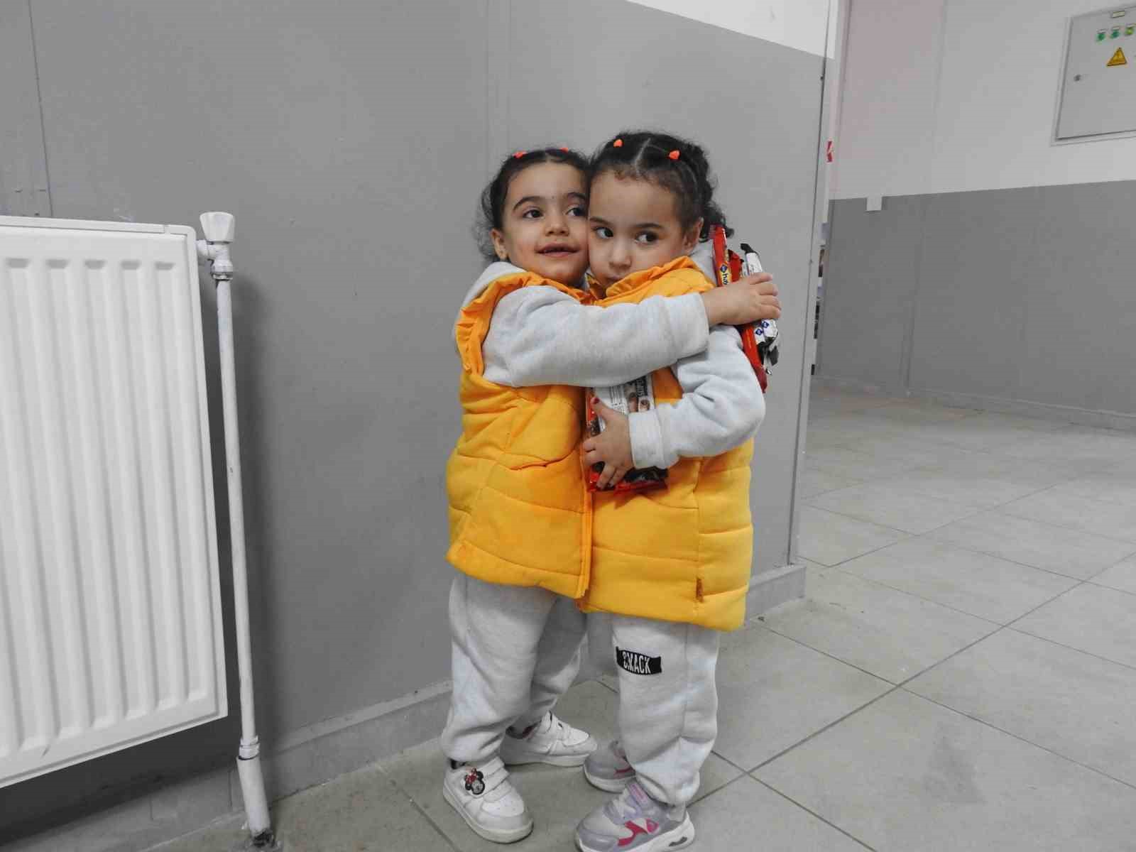 Suriyelilerin gönüllü geri dönüşleri aralıksız sürüyor