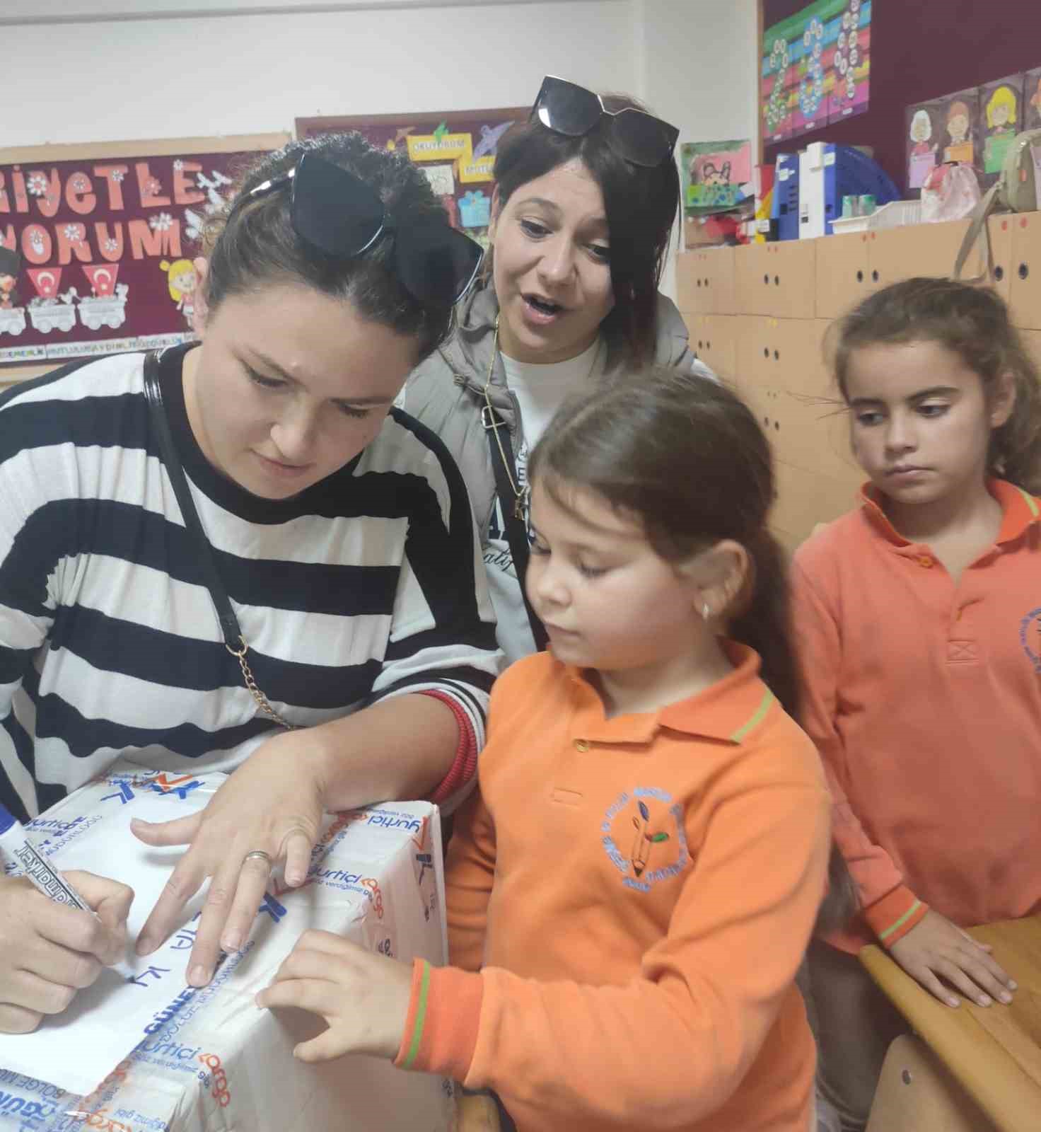 Ala&ccedil;atı&rsquo;da ilkokul &ouml;ğrencilerinden anlamlı dayanışma
