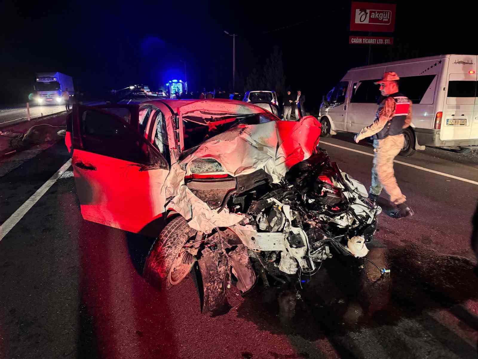 Batman’da zincirleme trafik kazası: 5 kişi yaralandı, 2 büyükbaş hayvan telef oldu