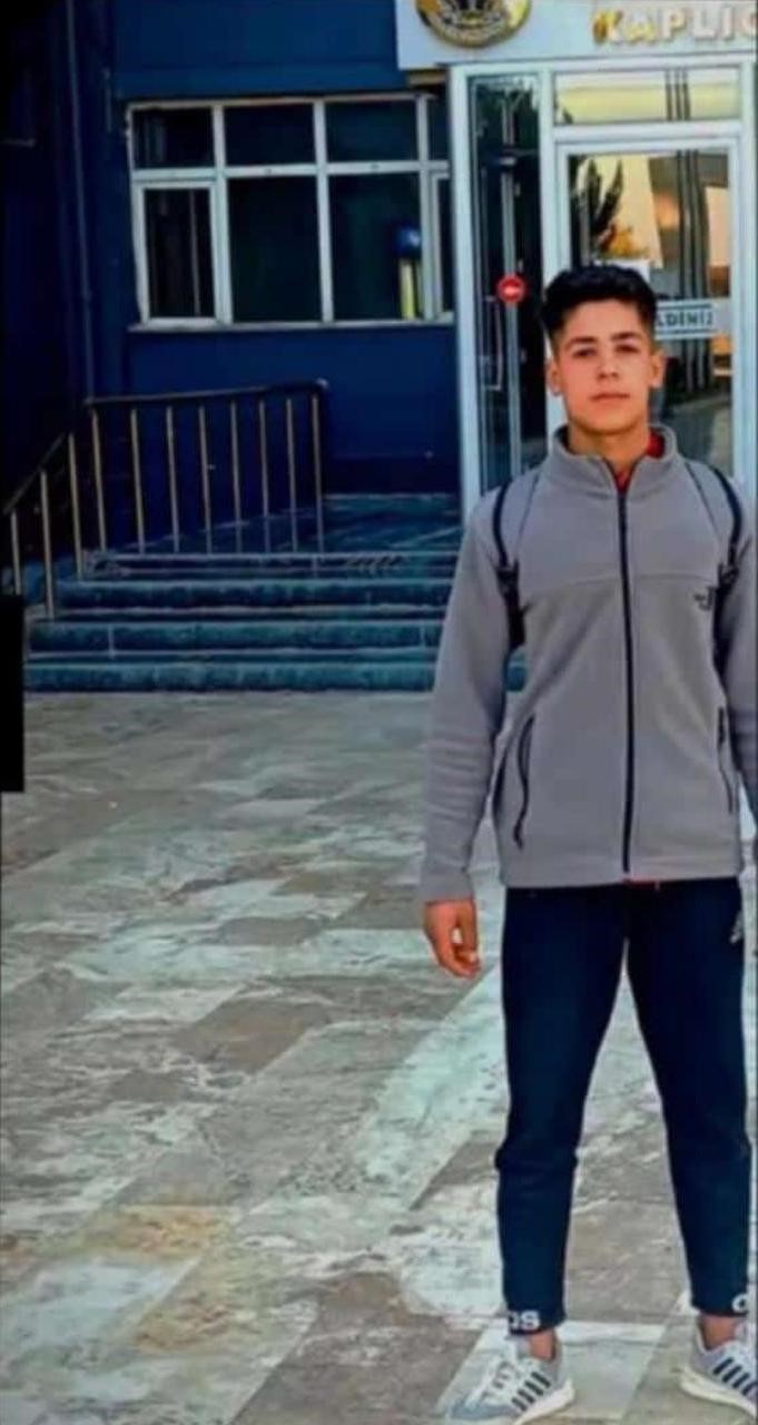 Göçükte hayatını kaybeden 2 çocuk işçi defnedildi
