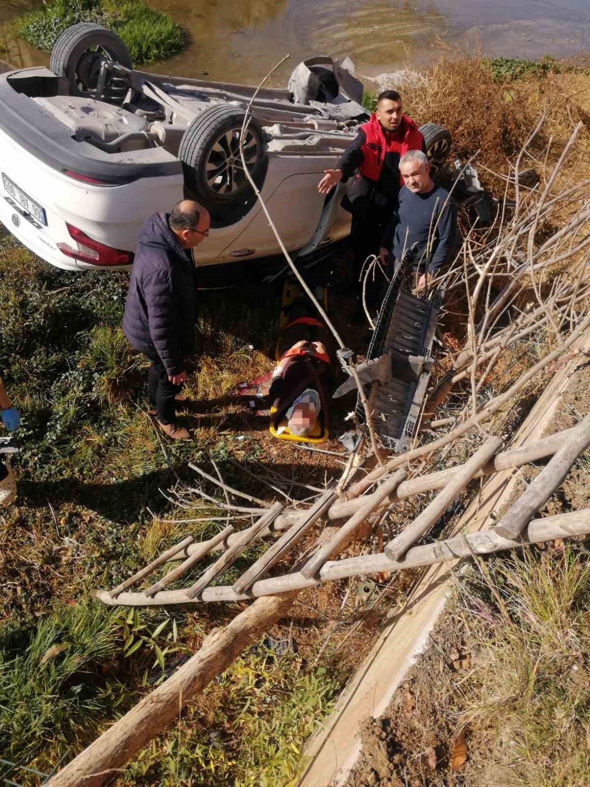 Yozgat’ta araç kanala uçtu 1 kişi yaralandı
