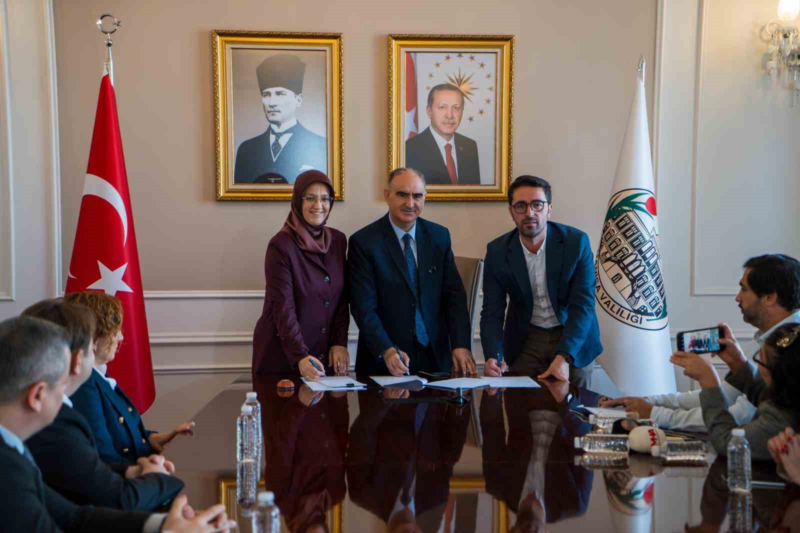 Yerel Basında Dijital D&ouml;n&uuml;ş&uuml;m&uuml;n Merkezi Manisa olacak
