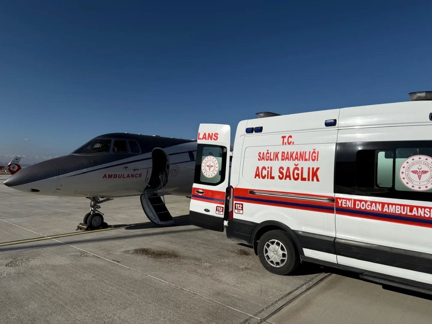 Van’da kalp hastası bebek, uçak ambulansla İstanbul’a sevk edildi