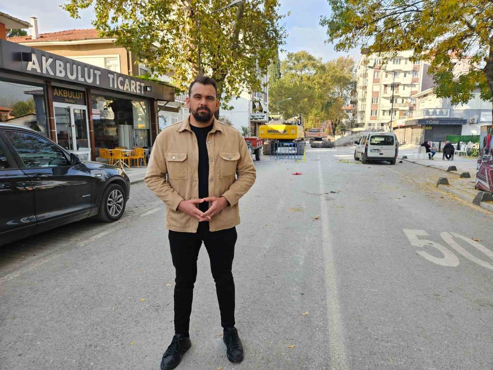 Uzman Doç. Dr. Süleyman Gücek: "Sındırgı’daki hasarın sebebi 2000 yılı öncesi yapılar"