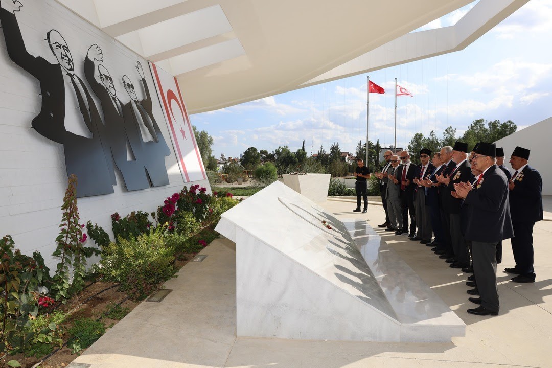 Gölbaşı Belediye Başkanı Odabaşı, ilçedeki gazilerle KKTC’nin 42. yıl kutlamasına katıldı