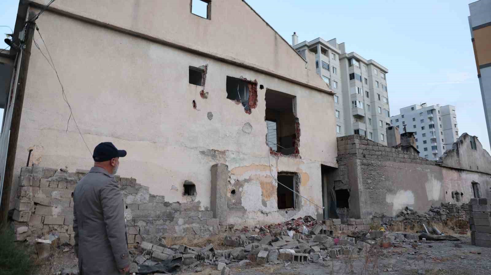 Başkan &Ccedil;olakbayrakdar: "Uğurevler&rsquo;de geleceğin modern mahallesini inşa ediyoruz"
