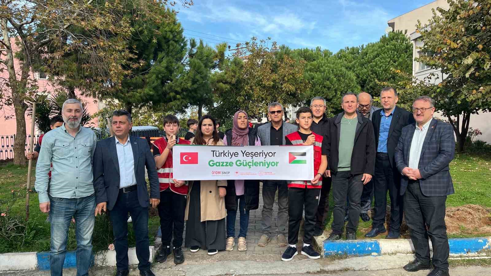 Sinop’ta Gazze için fidan dikimi