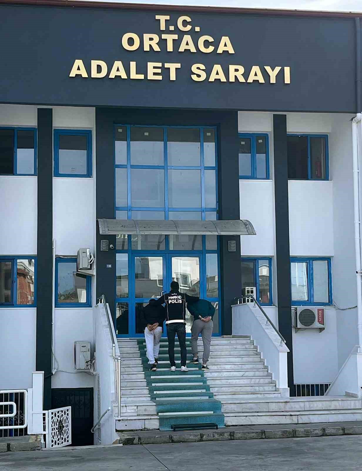 Uyuşturucu operasyonlarında 8 tutuklama