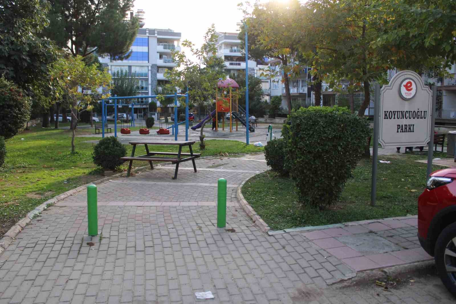 Okul önündeki tartışma kanlı bitti: 2 öğrenci bıçakla yaralandı