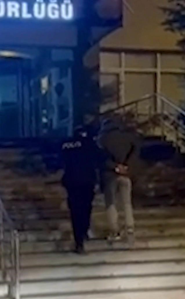 Kayseri’de 12 yıl 6 ay kesinleşmiş hapis cezası bulunan şahıs uyuşturucuyla yakalandı