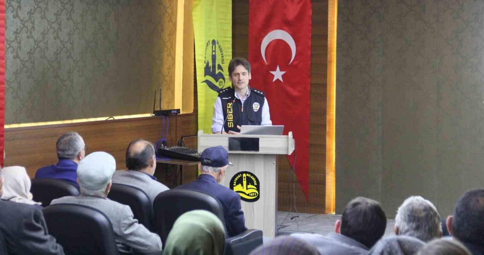 Bayburt’ta vatandaşlar internet ve telefon dolandırıcılığına karşı uyarıldı