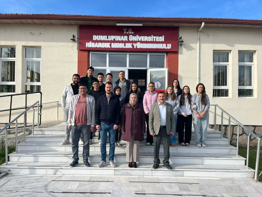 Hisarcık’ta lise öğrencileri bir günlük üniversite öğrencisi oldu
