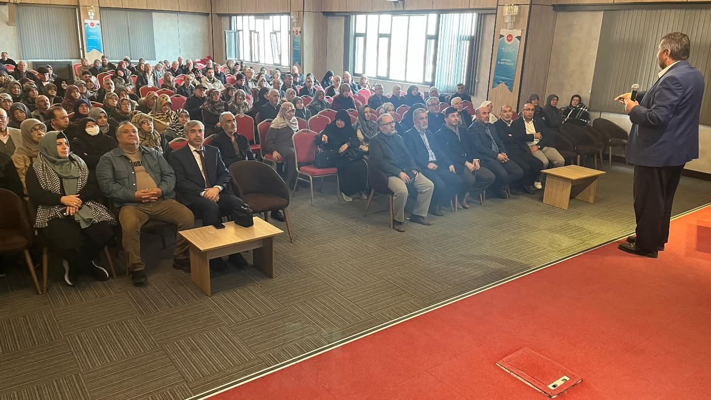 Kütahya’da umre eğitim semineri düzenlendi
