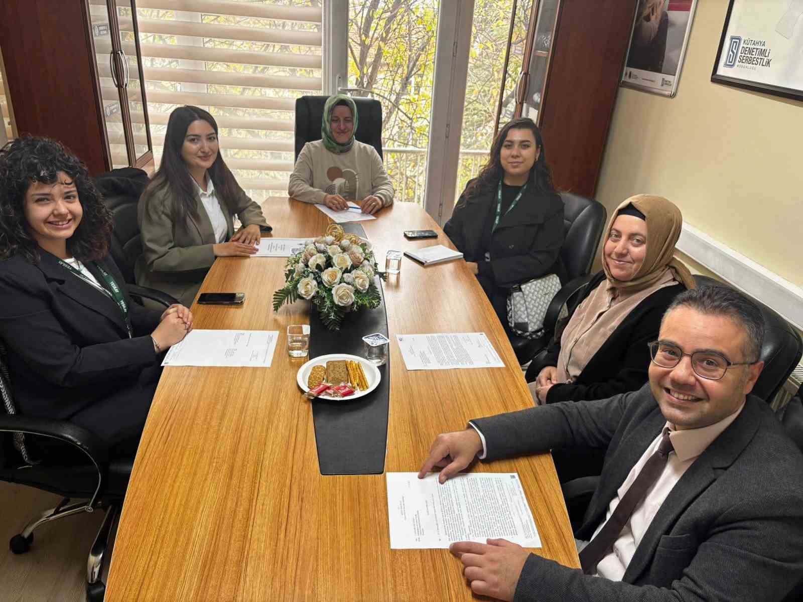 Kütahya Yeşilay Danışma Merkezi’nde iş birliği