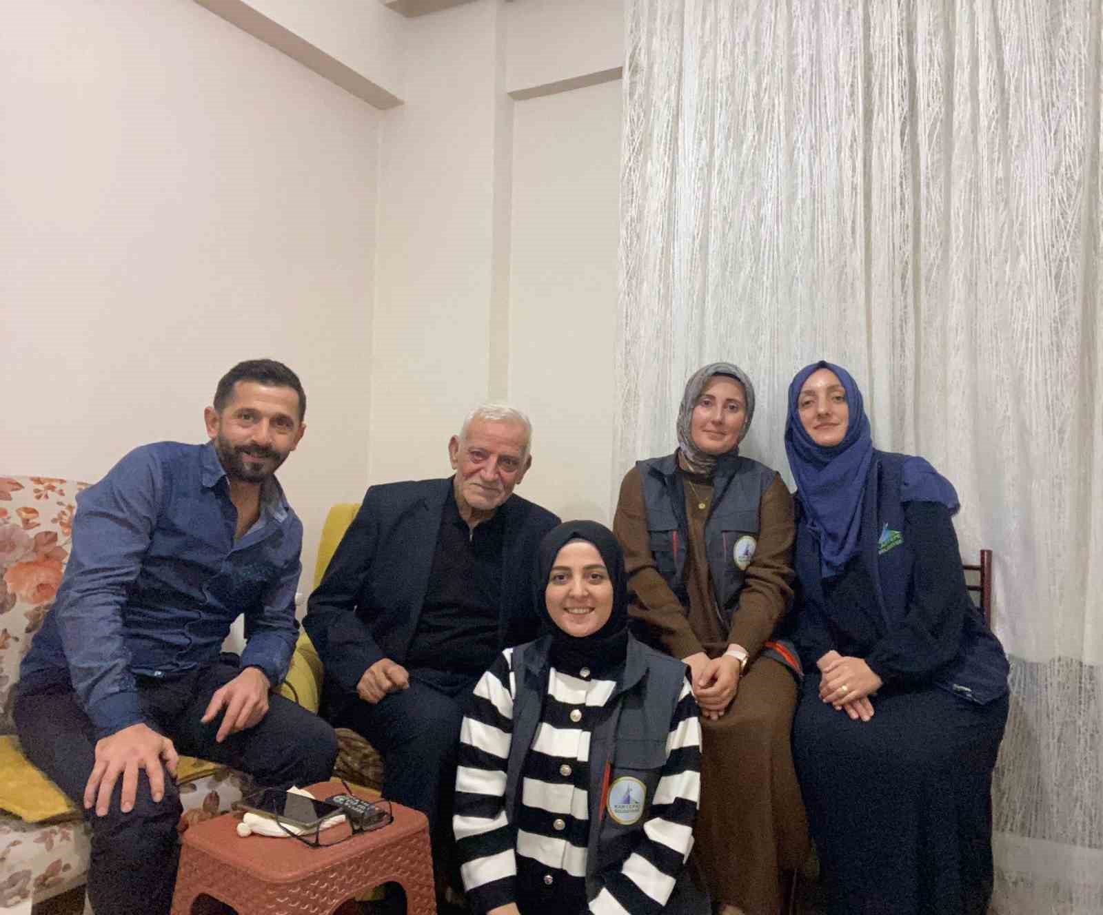 Kartepe’de yaşlılara 7/24 kesintisiz sağlık ve sosyal destek